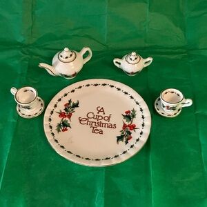 Festive Holly Christmas Tea Set